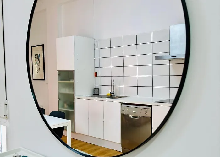 Reina Loft *
